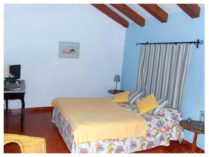 Casa Rural Valdevilano La Roca de la Sierra Ngoại thất bức ảnh