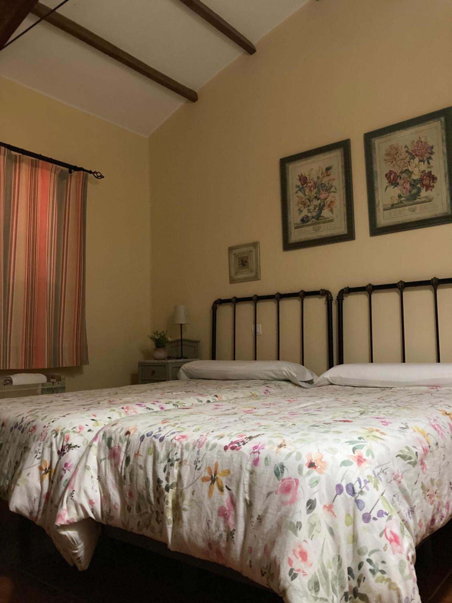 Casa Rural Valdevilano La Roca de la Sierra Ngoại thất bức ảnh