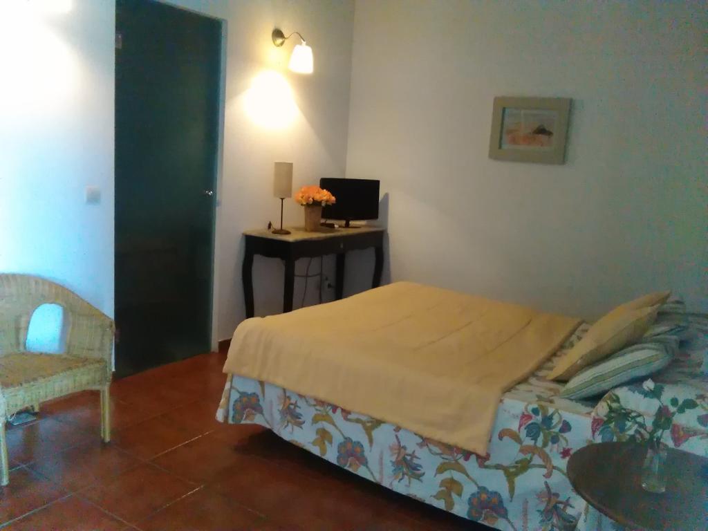 Casa Rural Valdevilano La Roca de la Sierra Ngoại thất bức ảnh