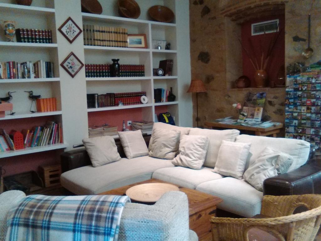 Casa Rural Valdevilano La Roca de la Sierra Ngoại thất bức ảnh